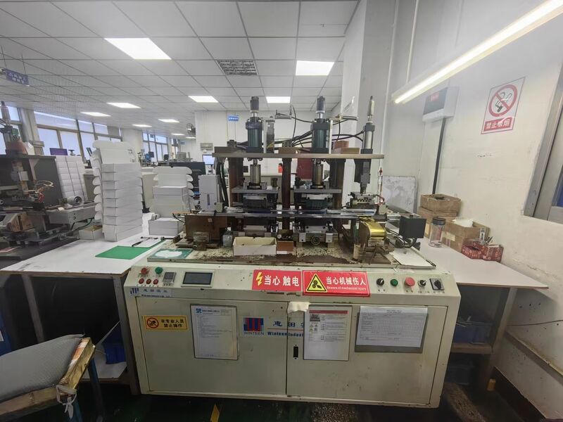 Shenzhen Yinliang Industrial Co., LTD manufacturer production line