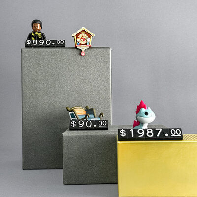 Triangular price cubes L 10*7.5mm 130 pieces per pack USD for jewellery