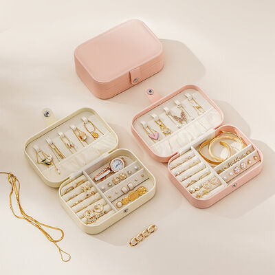 Green PU Leather Jewelry Organizer Box with Velvet Lining 16 × 11 × 5 cm Compact Travel Storage Case