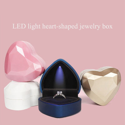 LED Light Rings Jewelry Packaging Boxes Customizable 7.2*6.6*4.5cm