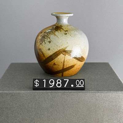 AP3-10-7.5 ABS Adjustable Triangular Price Display Stand For Perfume Watches Glasses Shop