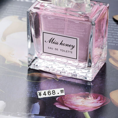 AP3-5-3 Triangular Plastic Price Cubes For Jewelry And Luxury Goods