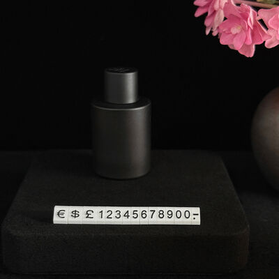 High Contrast Mini Price Tag Cubes Triangular 5x3mm for Jewellery Display