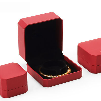 Red Leatherette Octagon Bracelet Jewelry Packaging Boxes With Burr Free Edges
